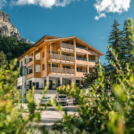 Garni Larix Hotel Colfosco Bagian luar foto