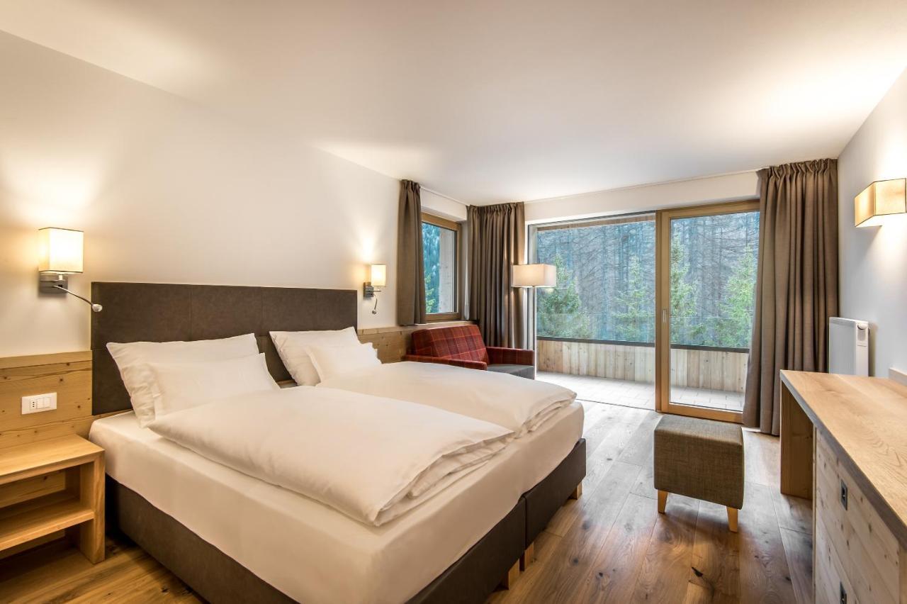 Garni Larix Hotel Colfosco Bagian luar foto